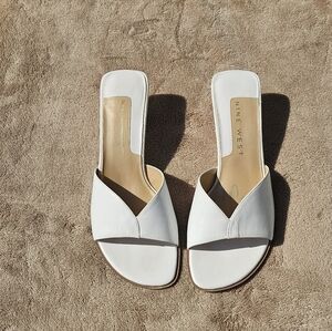 Nine West White V-Band Slide Mules